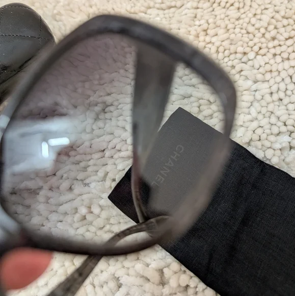 Authentic Chanel Tweed Effect Quilted CC Turnlock Sunglasses Dark Grey - Picture 11 of 12